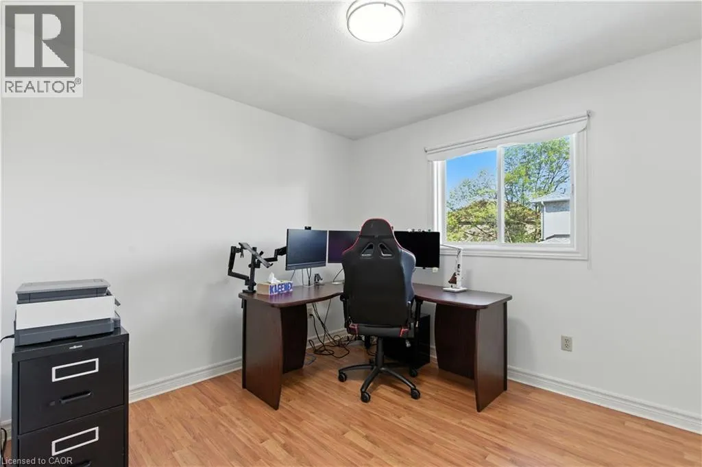 10 SHADOWDALE Drive