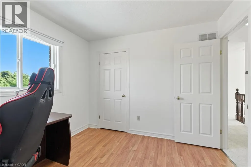 10 SHADOWDALE Drive