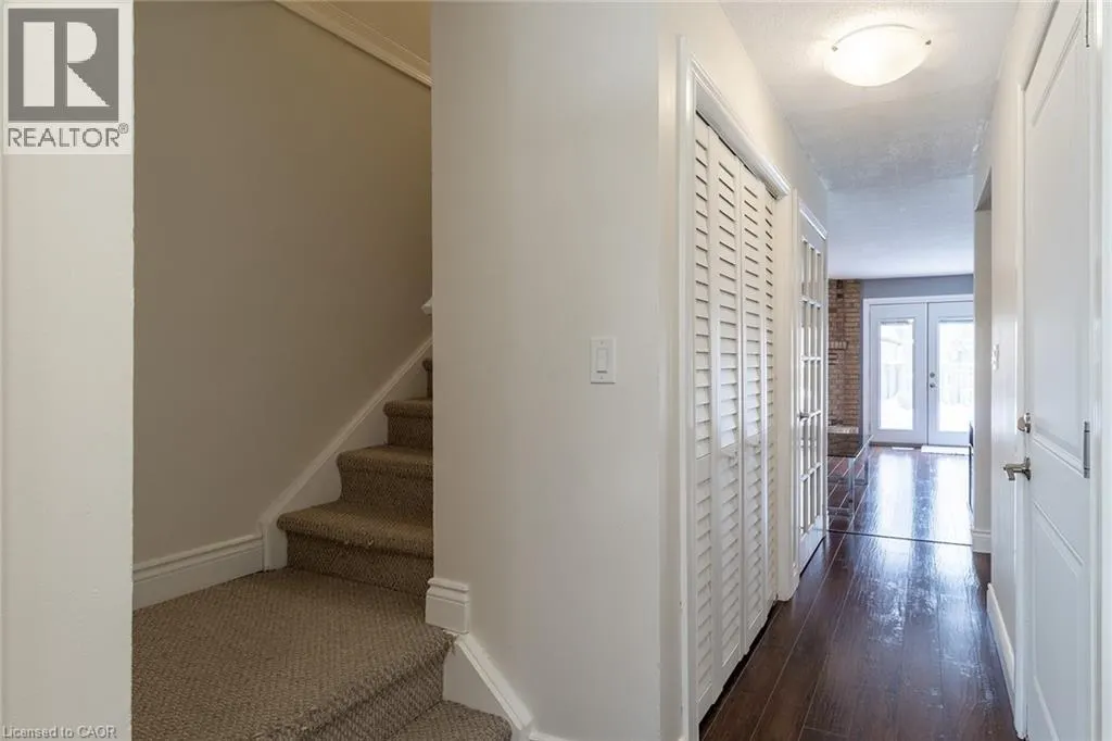 58 ROMY Crescent