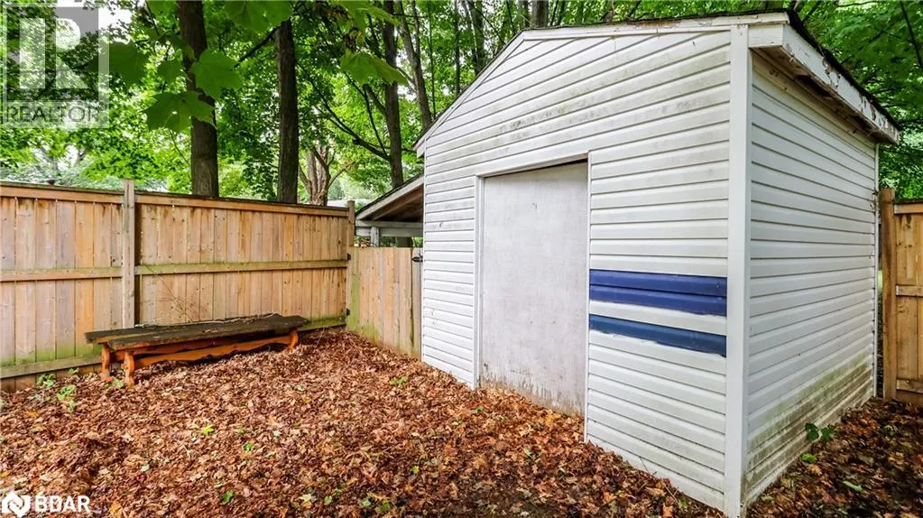 24 HOWARD AVENUE Avenue