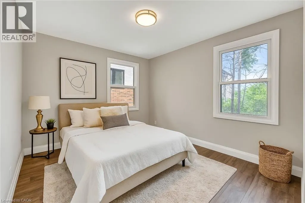 102 SYDNEY Street N Unit# 2, #2