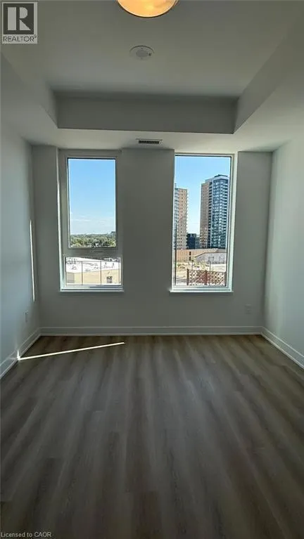25 WELLINGTON Street S Unit# 514, #514
