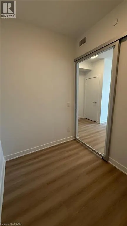 25 WELLINGTON Street S Unit# 514, #514
