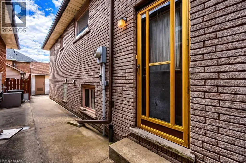 15 KINGSBERRY Street