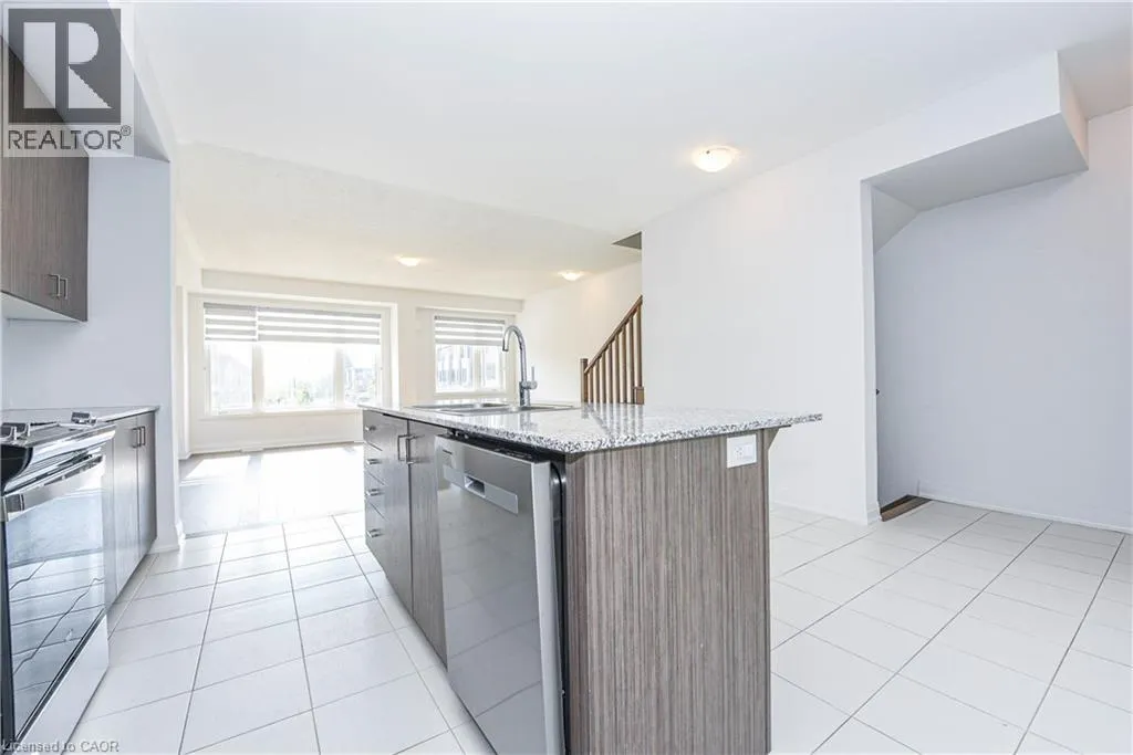 48 WINDTREE Way