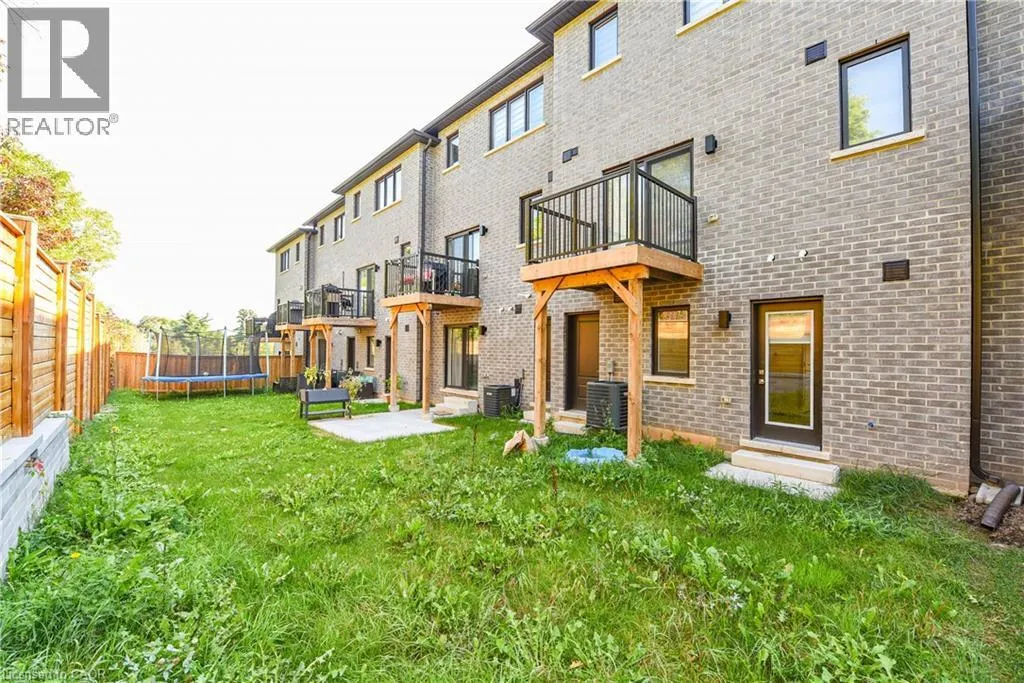 48 WINDTREE Way
