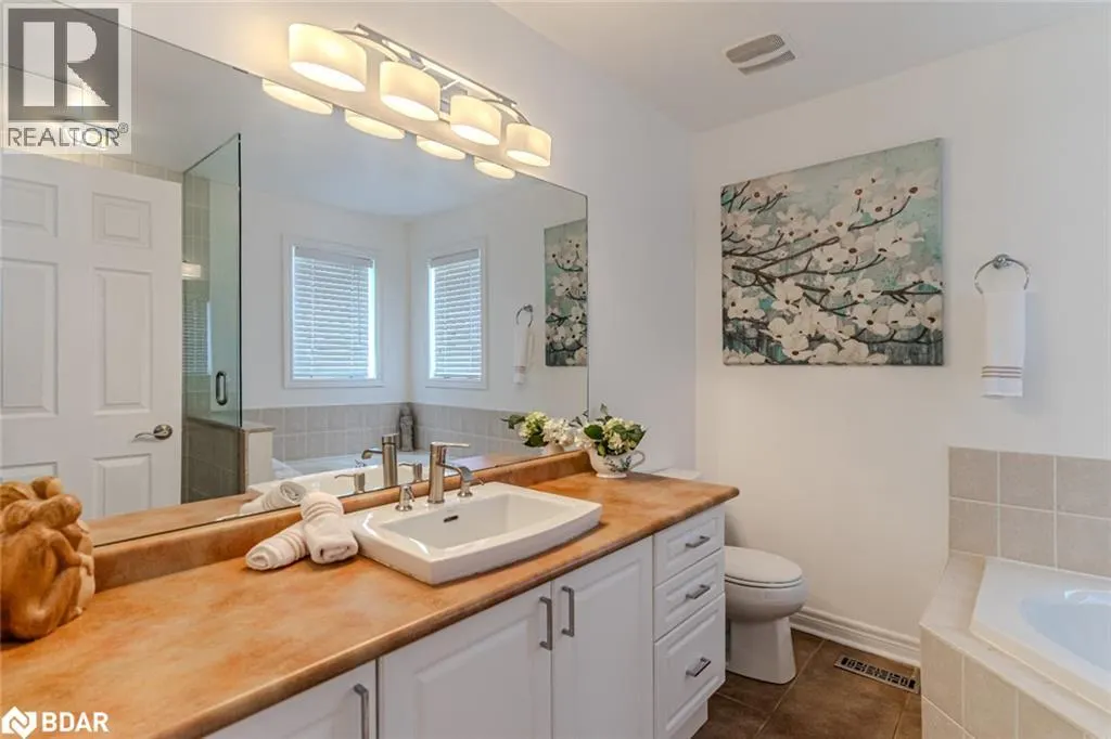 64 LAKE Crescent