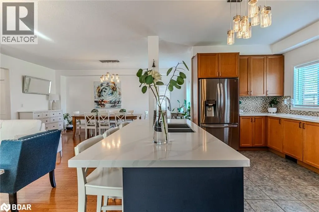 64 LAKE Crescent
