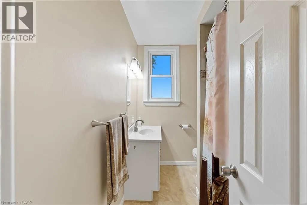446 EAST 42ND Street