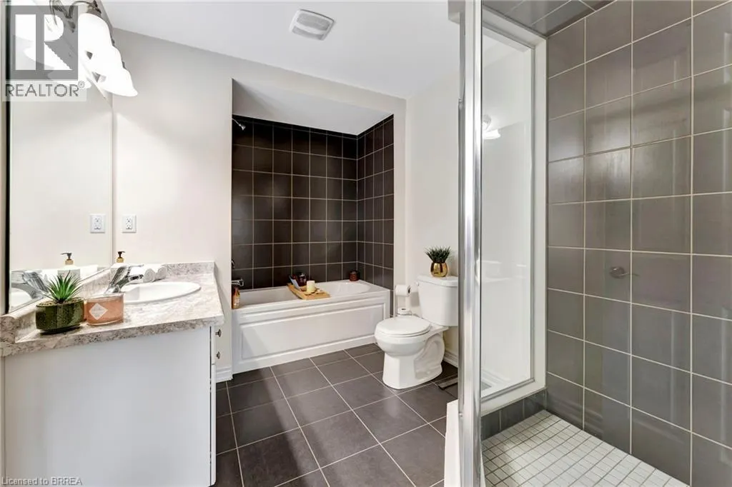 755 LINDEN Drive Unit# 10, #10