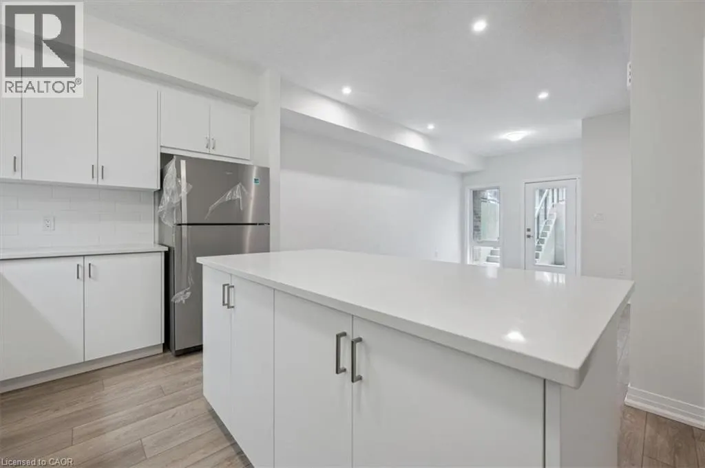125 REVERIE Way