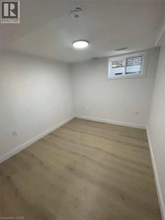 27 SPACHMAN Street