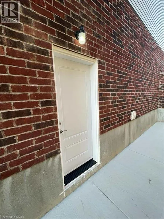 27 SPACHMAN Street