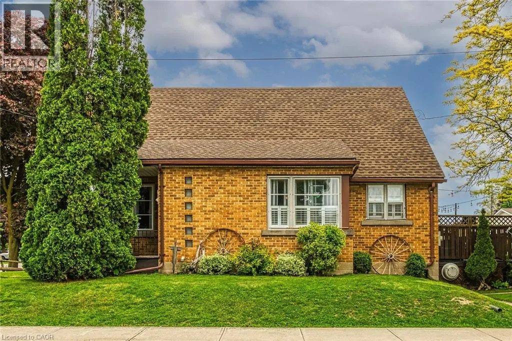 14 SHERRING Street N