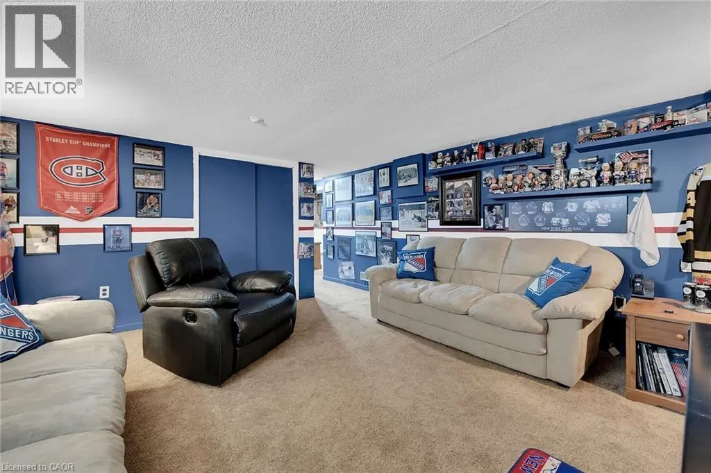 14 SHERRING Street N