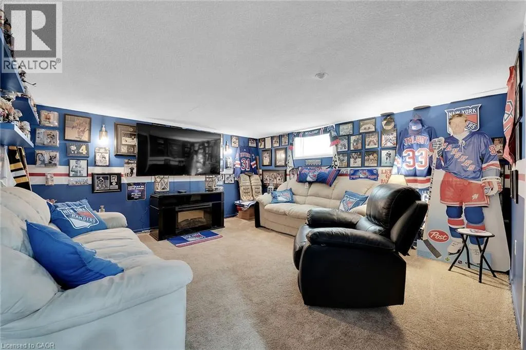 14 SHERRING Street N