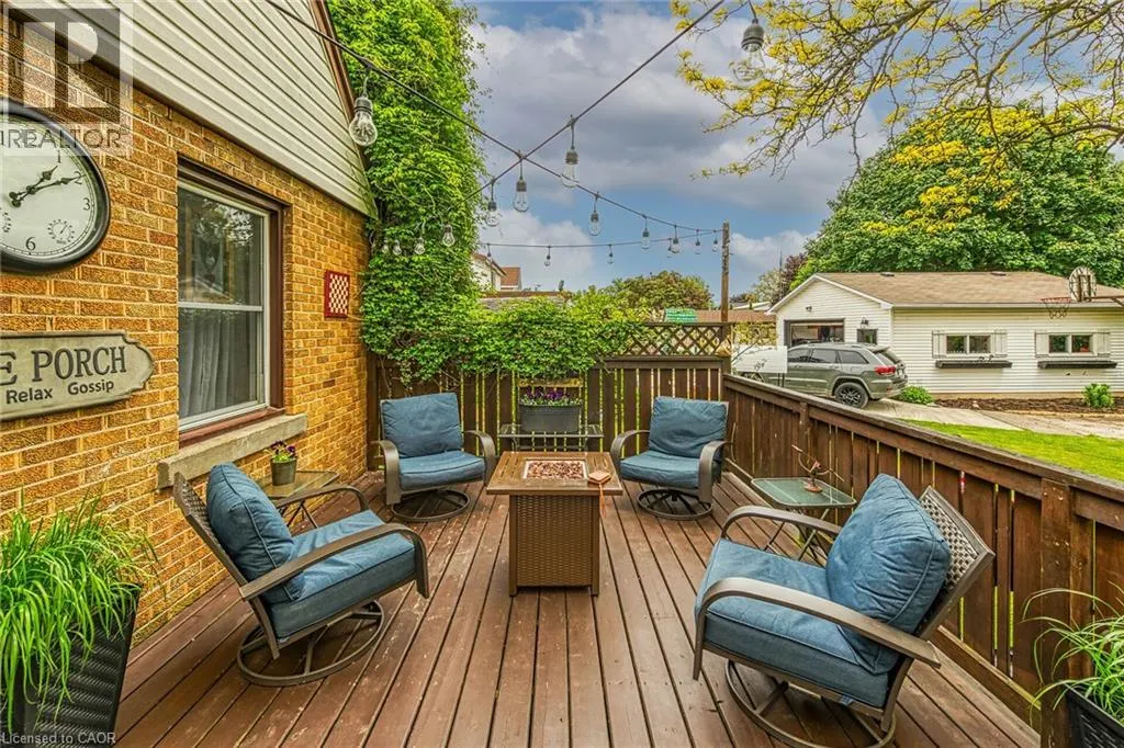 14 SHERRING Street N