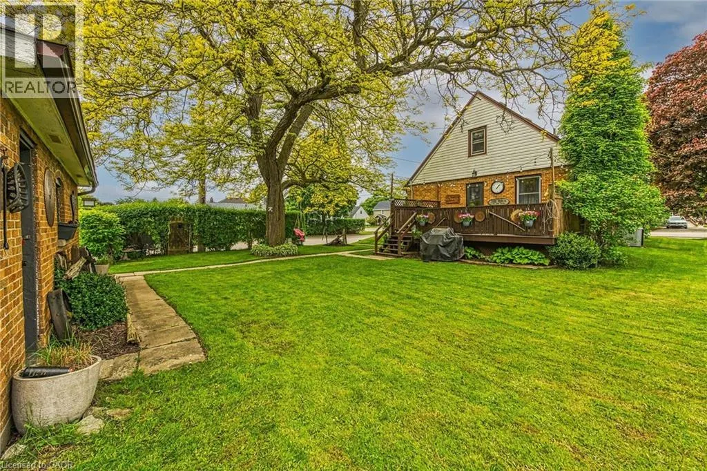 14 SHERRING Street N