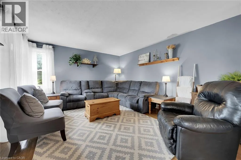 14 SHERRING Street N