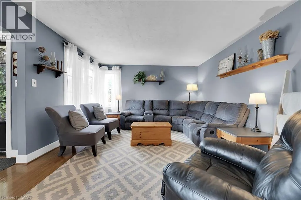 14 SHERRING Street N