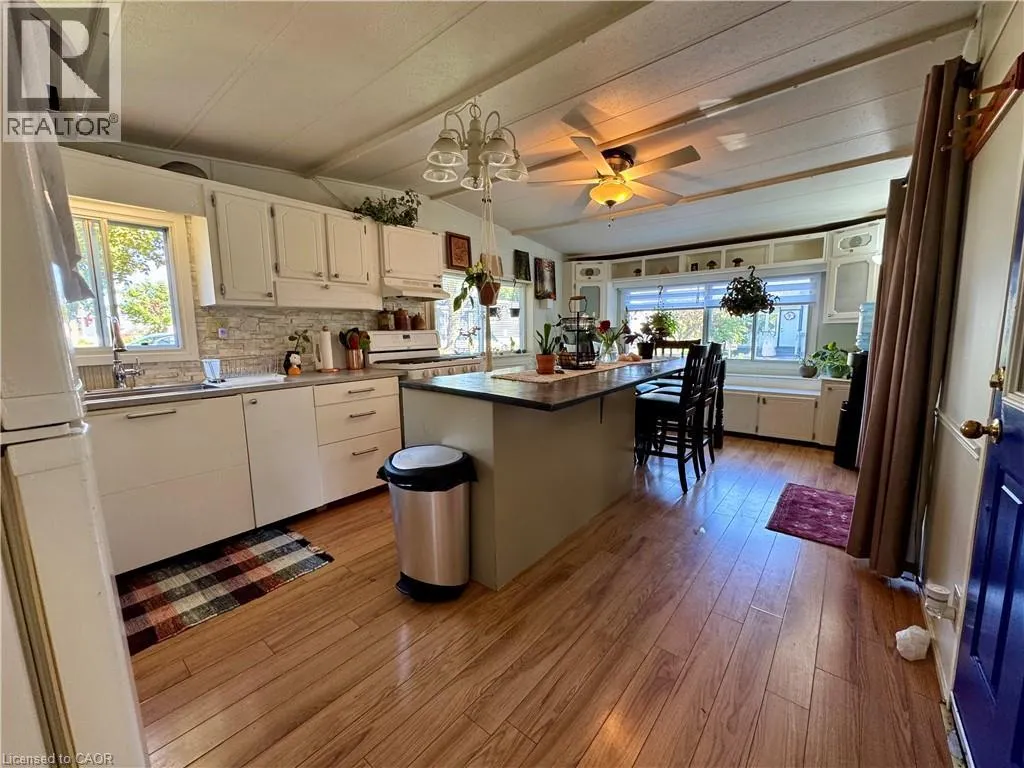 580 BEAVER CREEK Road