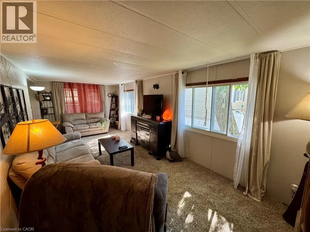 580 BEAVER CREEK Road