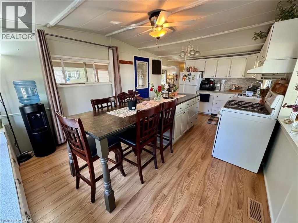 580 BEAVER CREEK Road