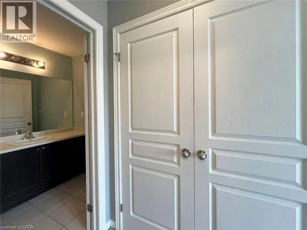 370 STONEHENGE Drive Unit# 12, #12