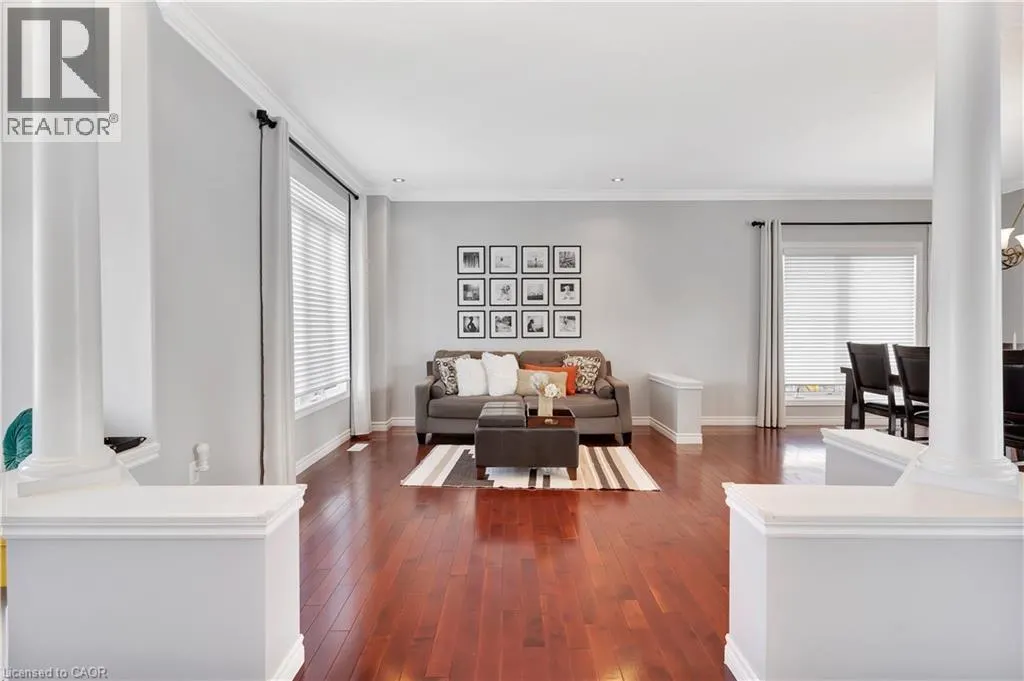 510 FOREST GATE Crescent