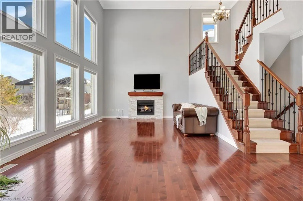 510 FOREST GATE Crescent