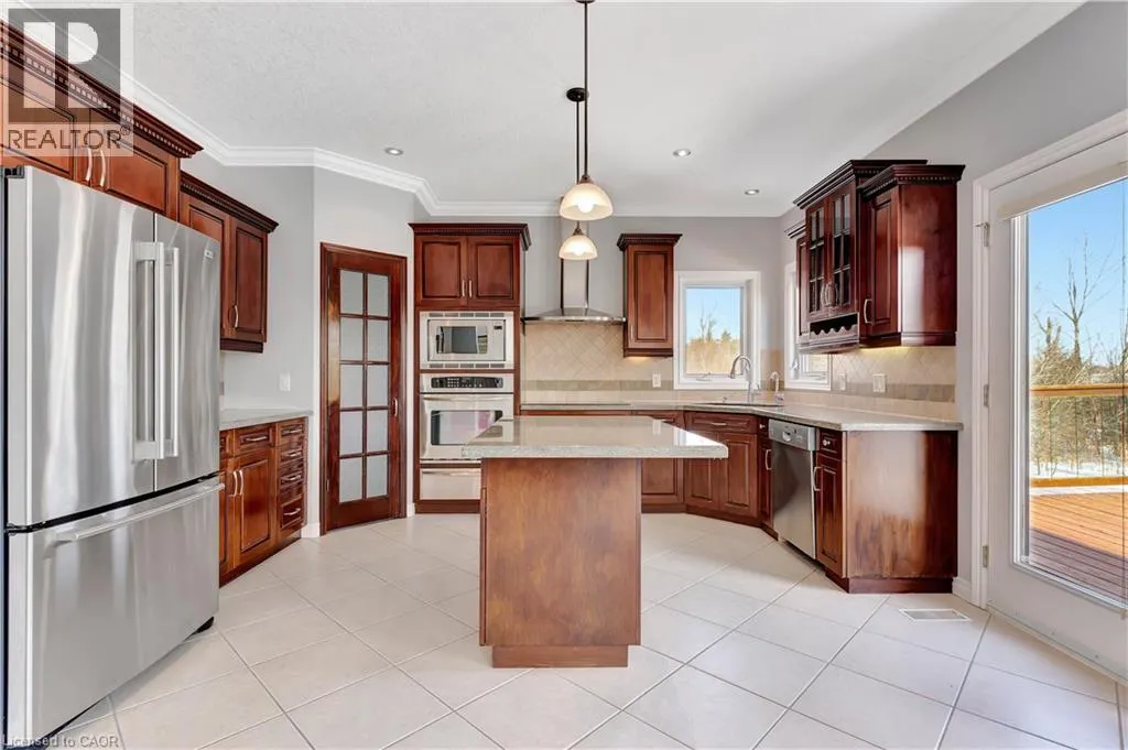 510 FOREST GATE Crescent