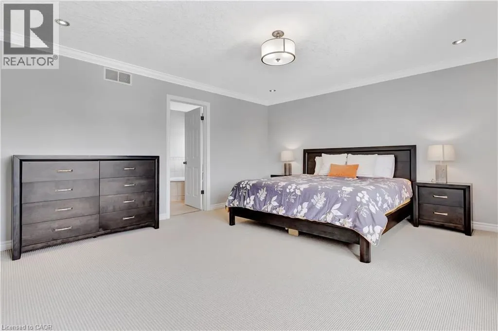510 FOREST GATE Crescent