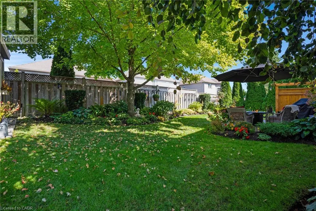 43 MACDONALD Crescent