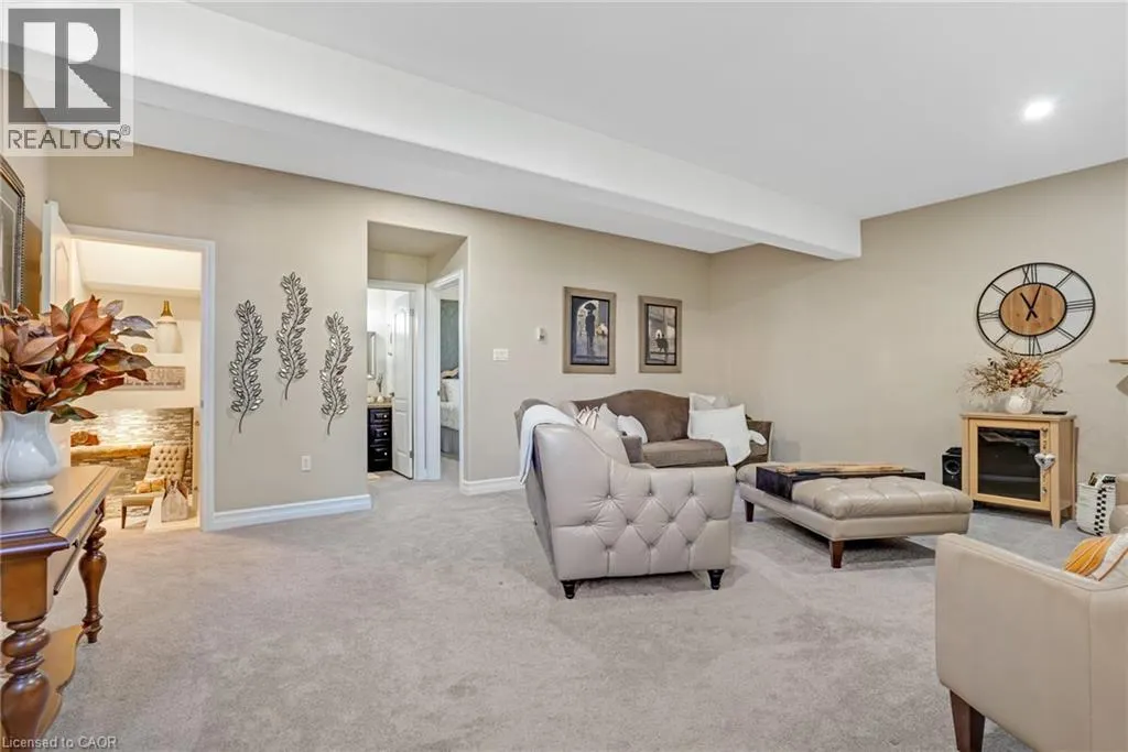 43 MACDONALD Crescent