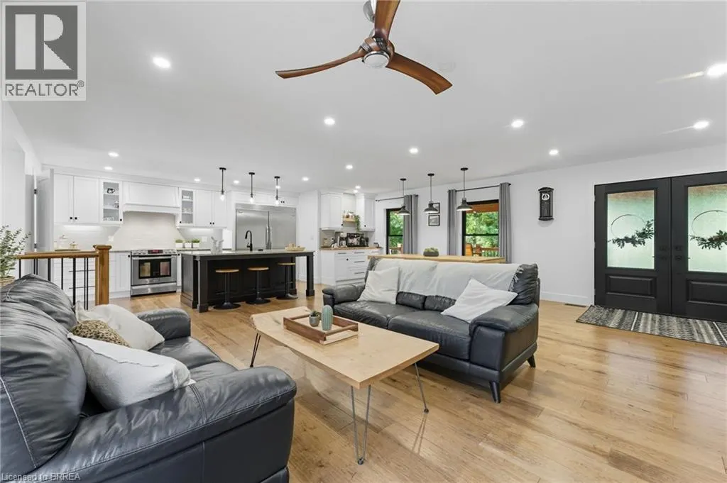 115 LAKESHORE Road