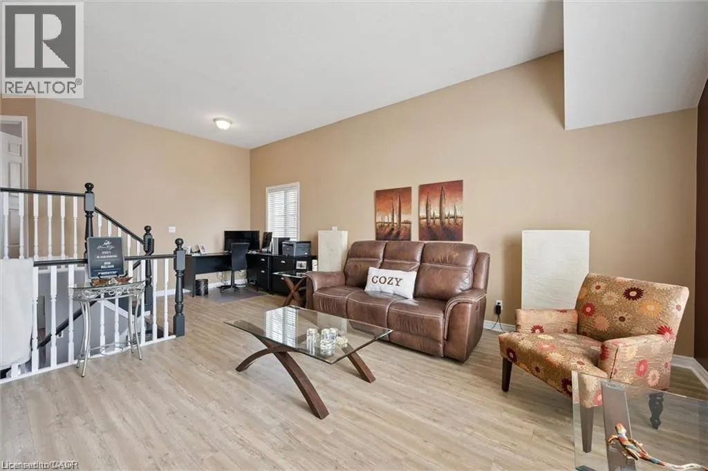 252 COLTON Circle