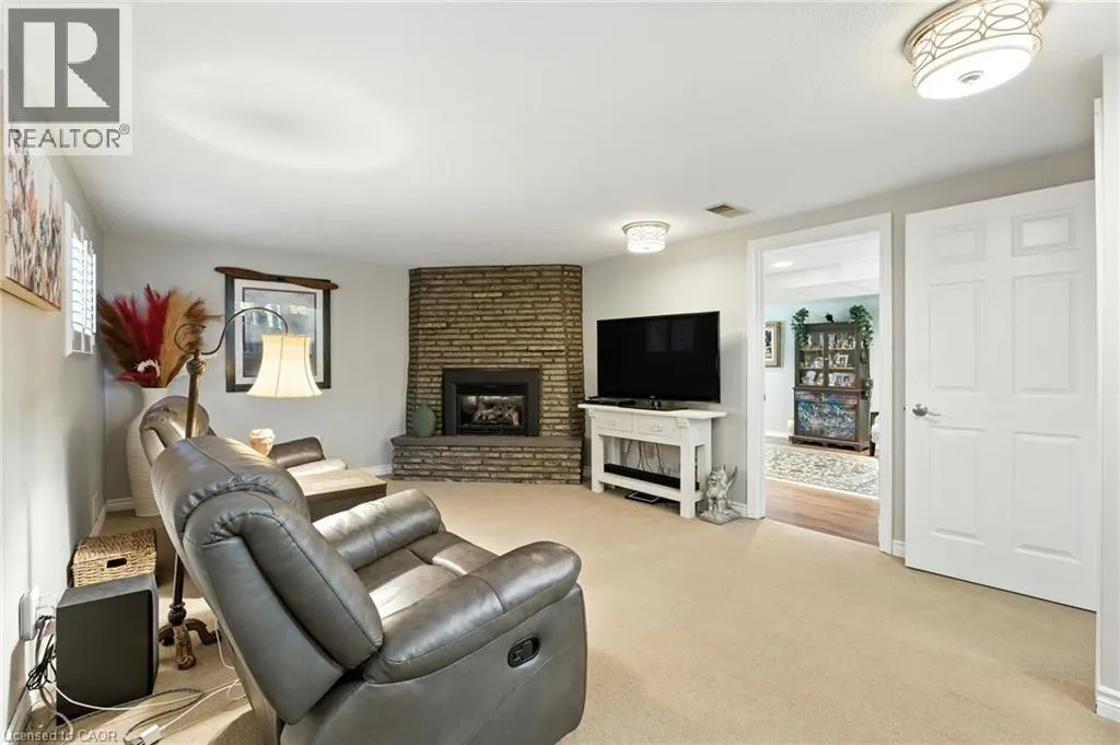 36 HARBOUR HEIGHTS Lane