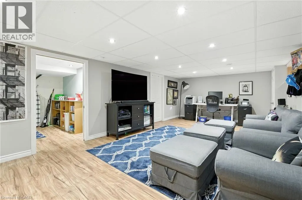 36 HARBOUR HEIGHTS Lane