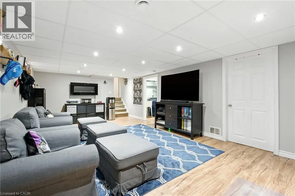 36 HARBOUR HEIGHTS Lane