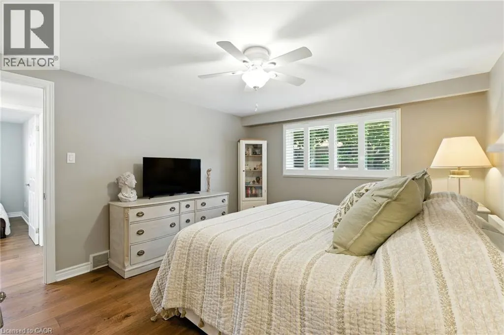 36 HARBOUR HEIGHTS Lane