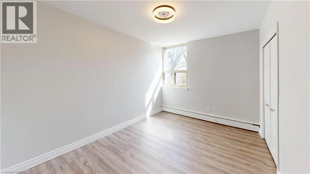3189 KING Street E Unit# 711, #711