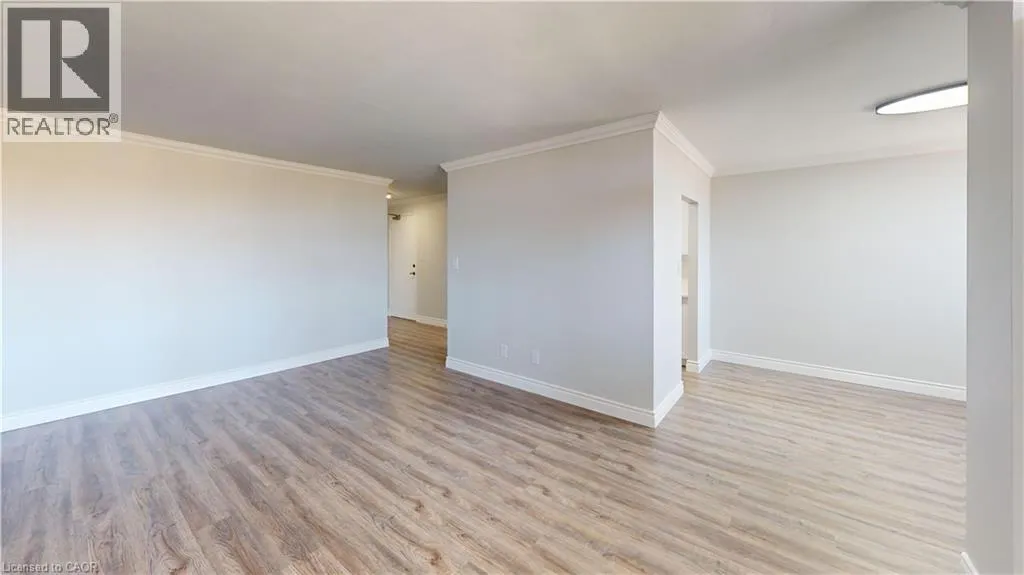 3189 KING Street E Unit# 711, #711