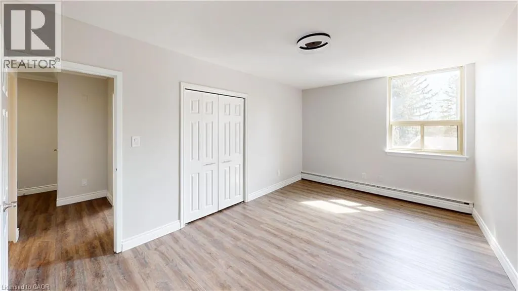 3189 KING Street E Unit# 711, #711