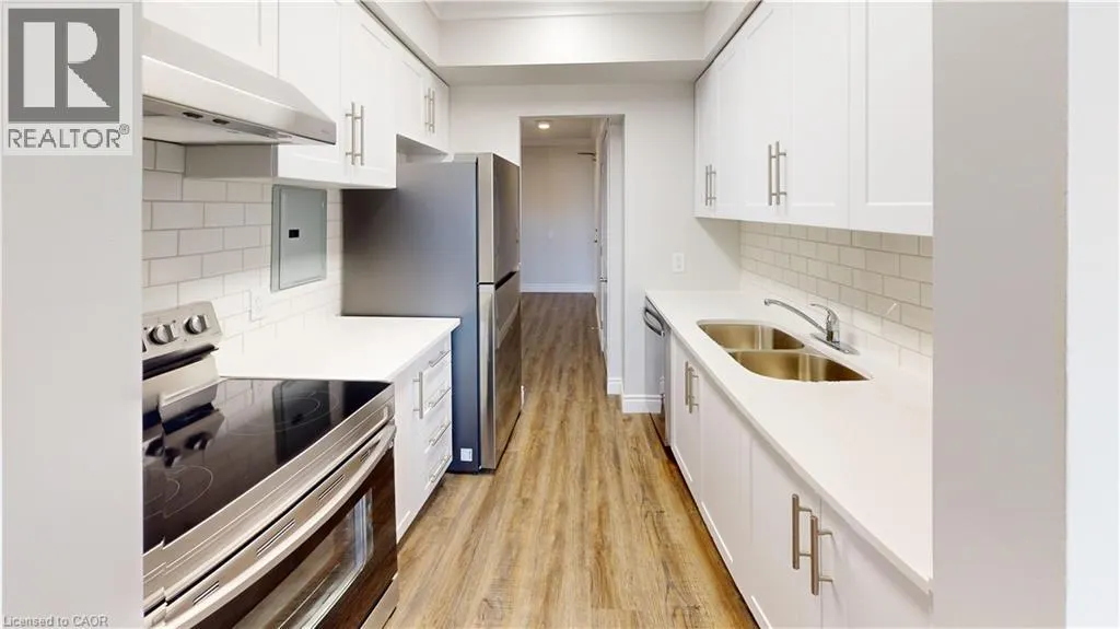 3189 KING Street E Unit# 711, #711