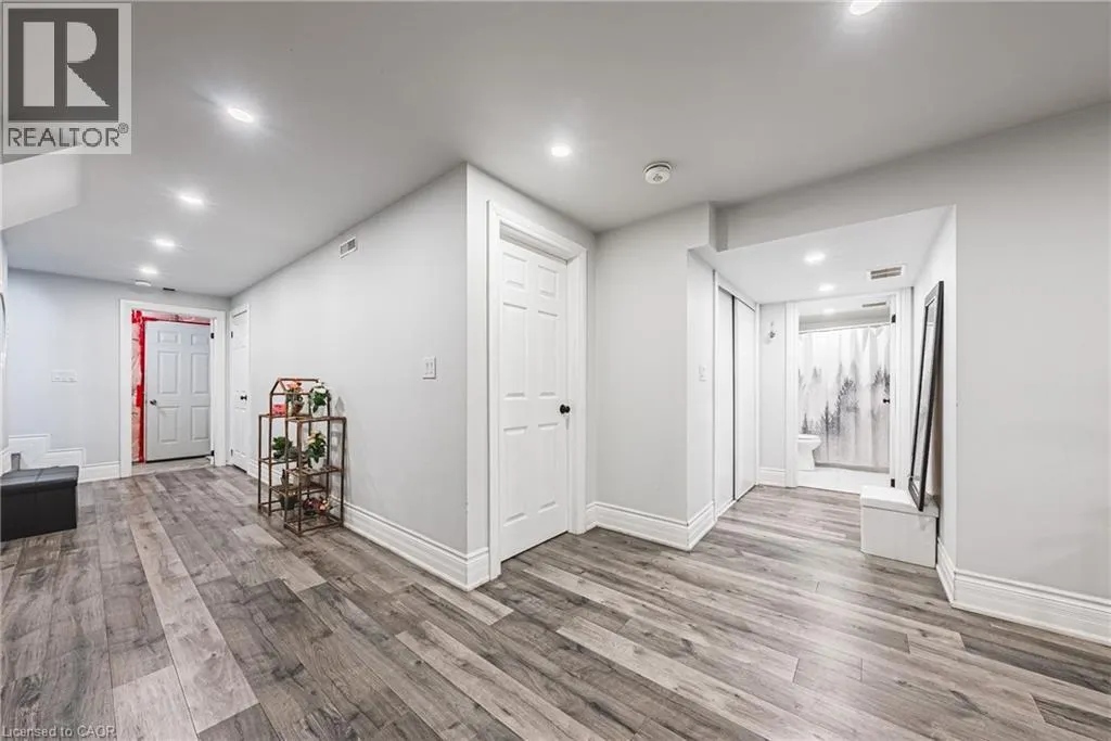 128 MEDICI Lane