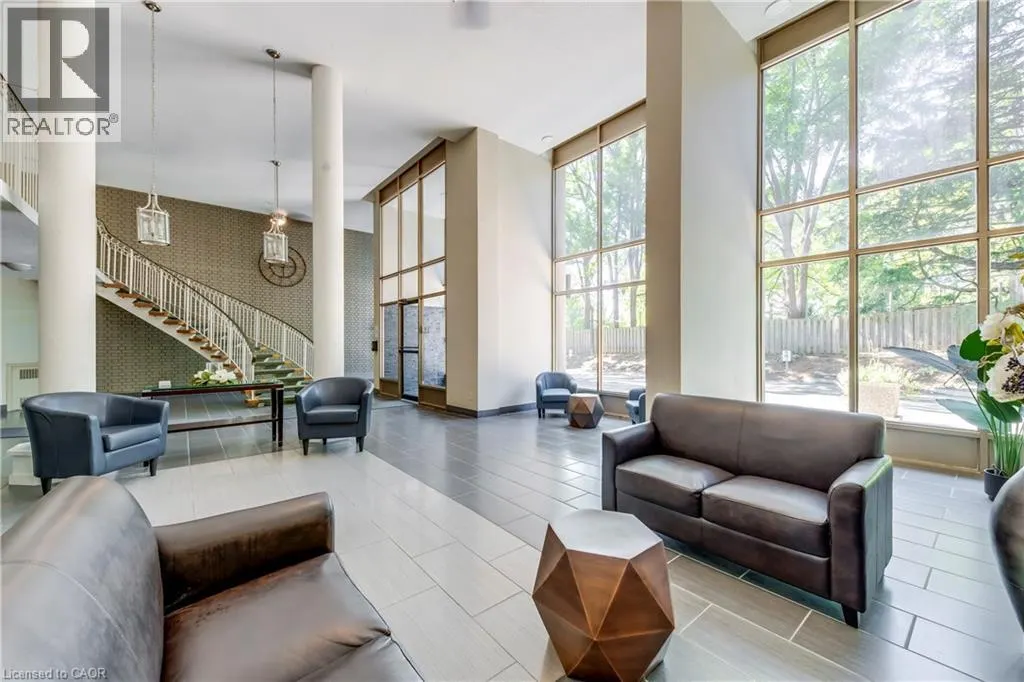 3189 KING Street E Unit# 404, #404