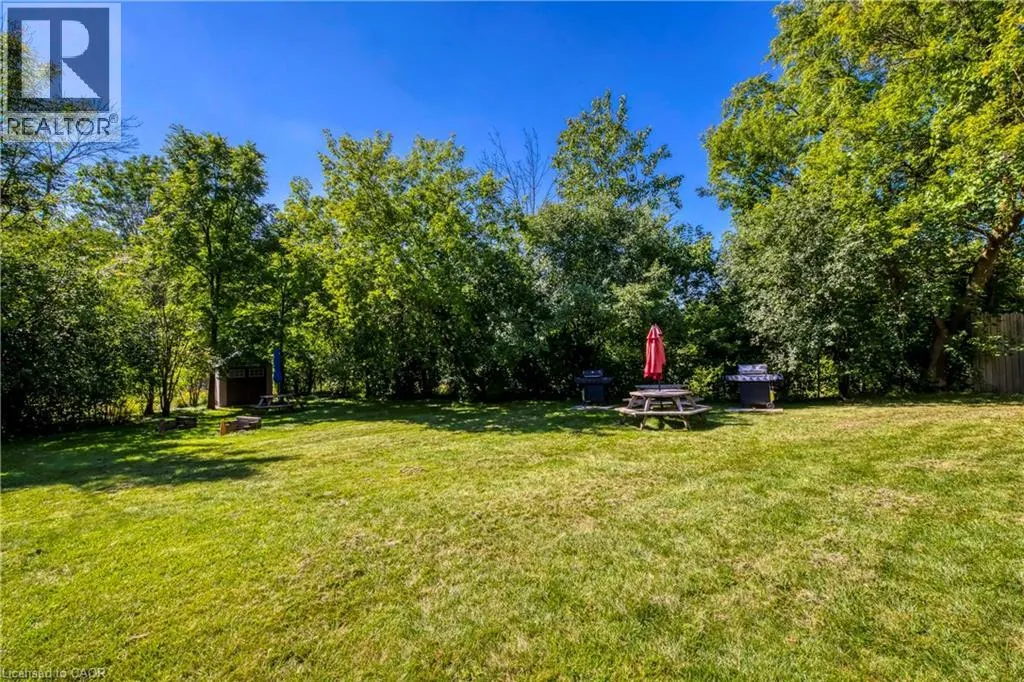 3189 KING Street E Unit# 404, #404