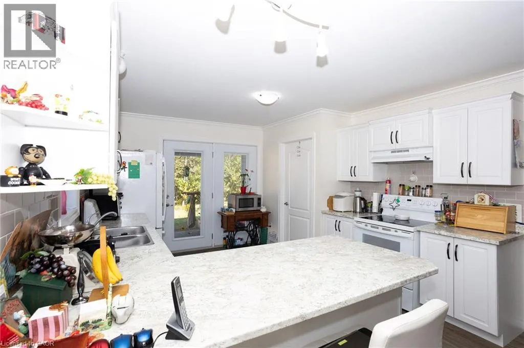 18 YUSKO Crescent