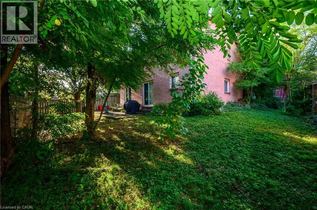 10 JEANETTE Avenue