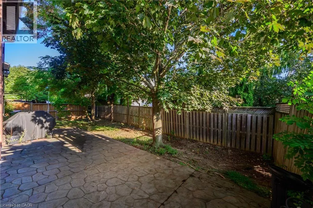 10 JEANETTE Avenue